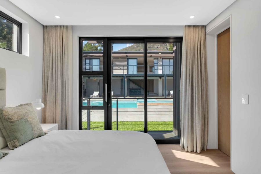 6 Bedroom Property for Sale in Camps Bay Western Cape